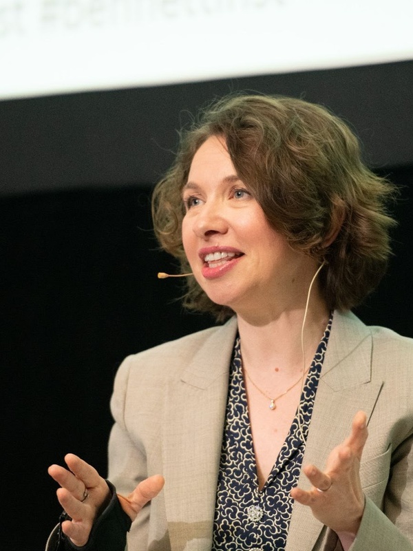  Anna Alexandrova