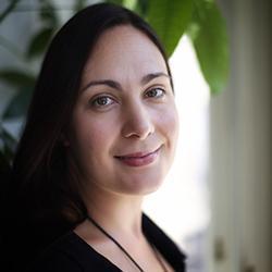 Iza Kavedžija 